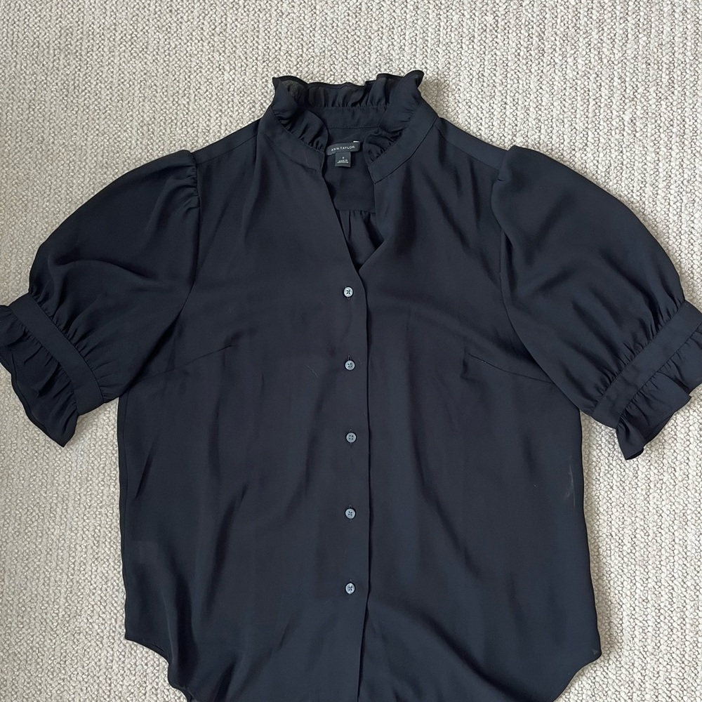 Ann Taylor Black Puff Sleeve Blouse, Size Small